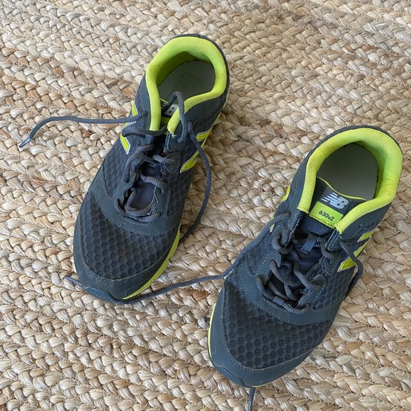 New Balance Sneakers Size 9 - Picture 5 of 6